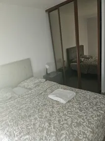 Terrace accommodation (wifi/Netflix) parking space - Image 5