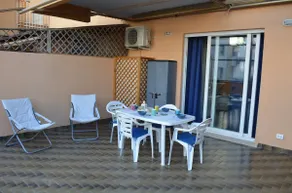 Open Space Very central Nettuno facing Porto - Image 3