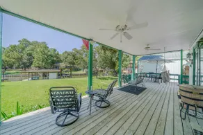 Waterfront 5BR+Hot Tub+Fire Pit+40x30 Fun House - Image 4