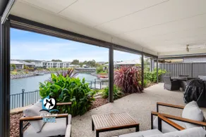 Easter Save 25‑40% Luxury Lakefront - Image 2