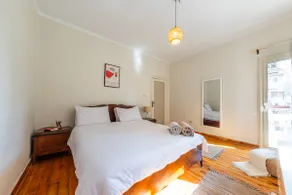 Modern and contemporary apartment with balcony - Image 3