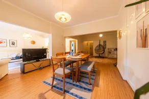 Modern and contemporary apartment with balcony - Image 4