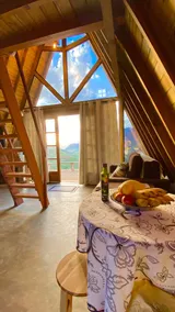 Chalet with Tunnel Waterfall/Nice Mountain View - Image 4