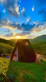 Chalet with Tunnel Waterfall/Nice Mountain View - Image 2