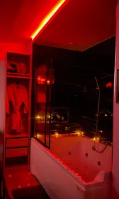 Relax room near Paris Porte de Versailles - Image 5