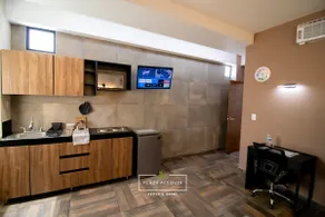 A27 MAX Suite | Kitchen +Wifi +Terrace +STV40” - Image 3
