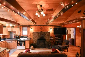 Catskills Cabin Oasis: Hot Tub, Hike, Creek, Relax - Image 4