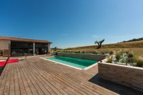 Domaine de la Miraclette (Miraclette Estate) - Image 2