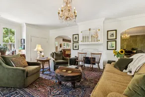 Spacious Upscale Retreat Leipers Historic District - Image 4