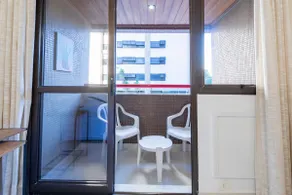 9 min from the beach | Renovated and Cozy - Image 5