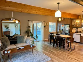 Barn Haus by the Creek - Image 2