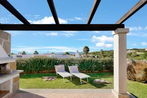 2-bedroom house with sea view solarium - Image 3