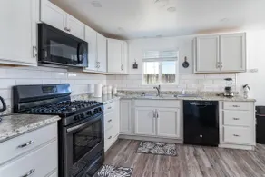Cozy Retreat: Family-Friendly - Image 4