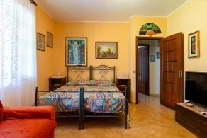 Villa in the countryside with pool - Image 5
