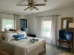 Tropical hideaway at Palm Cottage - Image 2