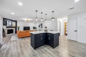 Stylish Renovated 4BD in Bedford + Grill! - Image 3