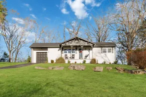 ”Cumberland Shoreline Retreat” Lake Access - Image 2