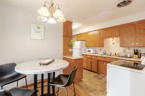 Cozy1-BR Home near Airport, MOA & Downtown - Image 5