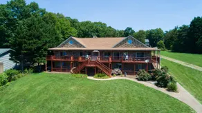 Tiki House, perfect large family getaway! - Image 2