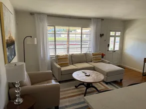 Bright, Updated 2BR/2BA Near State Street & Beach - Image 2