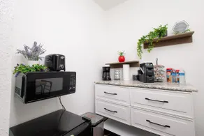 Private Studio Suite - Image 4