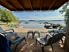 Private beach and Tiki Bar on the waterfront - Image 4