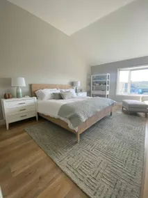 WhyKnot: Oxnard Waterfront Canal Home - Image 2