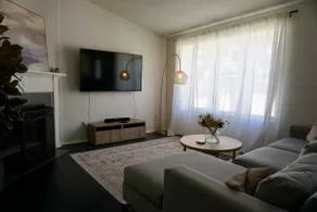 Home near Easton/Airport, 3BR. Fenced yard. 4 TVs - Image 4