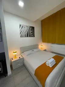 Modern and comfortable Location 5* - 24/7 Check-In - Image 3