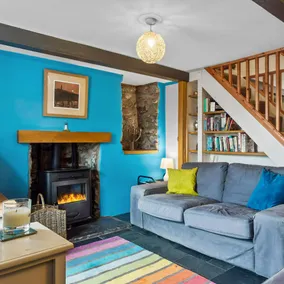 Quaint Cottage Retreat in Charming Ulverston - Image 2