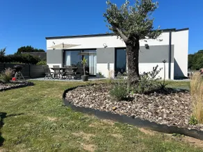 Single-story Rose cottage, access to Pool and Jacuzzi Hot Tub - Image 2