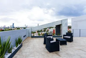 2-Level Penthouse | Views, Terrace & Parking - Image 2