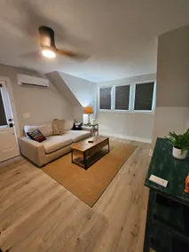 Charming 1 BR Carriage House - Image 4