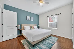 A perfect stay for a family of 4! Prime Location - Image 3