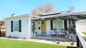 Modern Cozy Getaway - Image 3