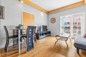 Charming Condo - European Vibe - Image 5