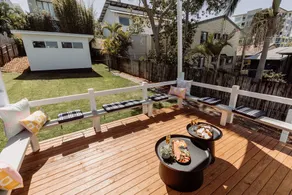 Pet Friendly Beach Stay | Huge Yard & BBQ Deck - Image 5