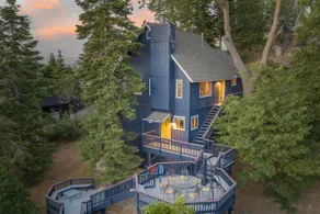 Koda House with lake views, hot tub, walk to lake - Image 2