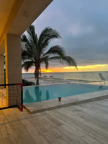 Paraiso facing the sea - Image 3