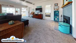 800 ft to BEACH: MOBY DUNES: HOT TUB  Seaside Vacation Homes, Inc Managed - Image 3
