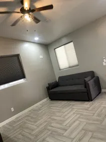 Ranch guesthouse - Image 3