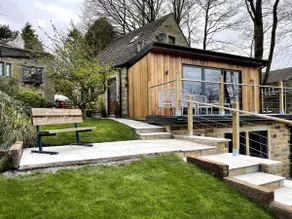 Woodland Retreat in Hebden Bridge - Image 2