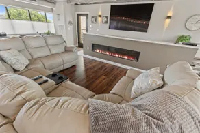 The Cheddar House Condo - Image 2