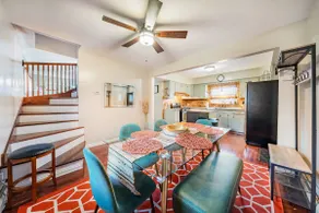 Family Friendly Duplex/9 min from MDW/Free Parking - Image 4