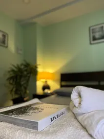 Complete accommodation, close to metro, free parking - Image 5