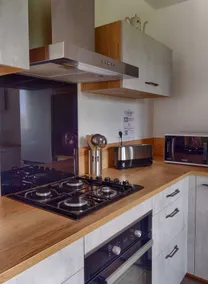 Emeric's home, peaceful & functional - Image 3