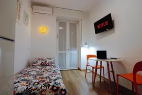 [FREE Parking] Comfortable and modern suite | A/C & WiFi - Image 5