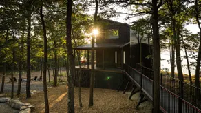 West Virginia's only Airbnb Luxe Property - Image 3