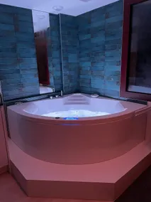 Whirlpool bath - Cosy mountain loft- WIFI - Image 3