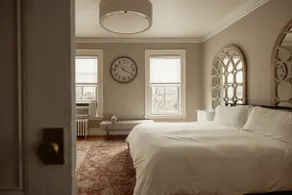 Large Elegant 3 Bed - Brown Uni - Image 3